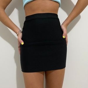 Woman Black High Wasted Tight Skirt